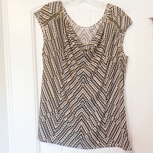 ⚡️LB 14/16 geometric zipper cowl neck shirt